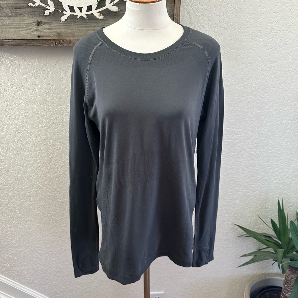 Athleta Momentum Women's Gray Long Sleeve Seamless Running athletic‎ Top size L